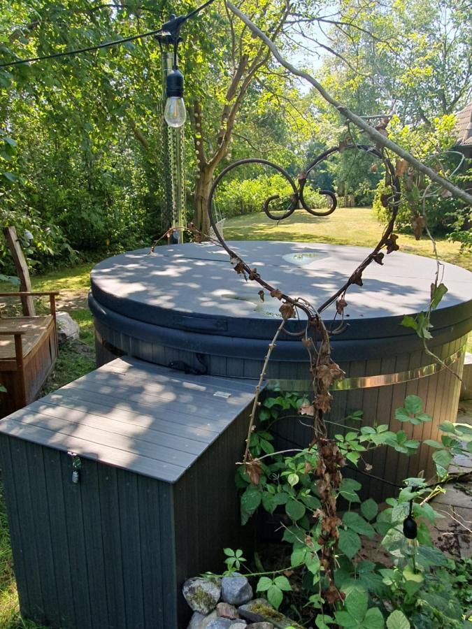 Ferienhaus Blauer See Mit Optionalem Hot-Tub Bockhorn  Exterior foto